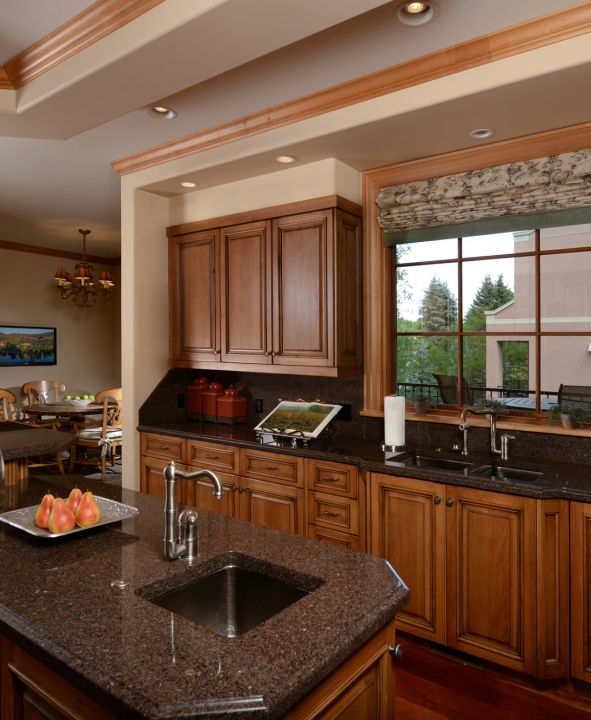 BROWNSTONES image