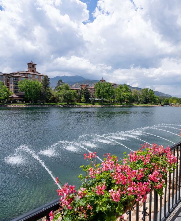 Spring Getaway image